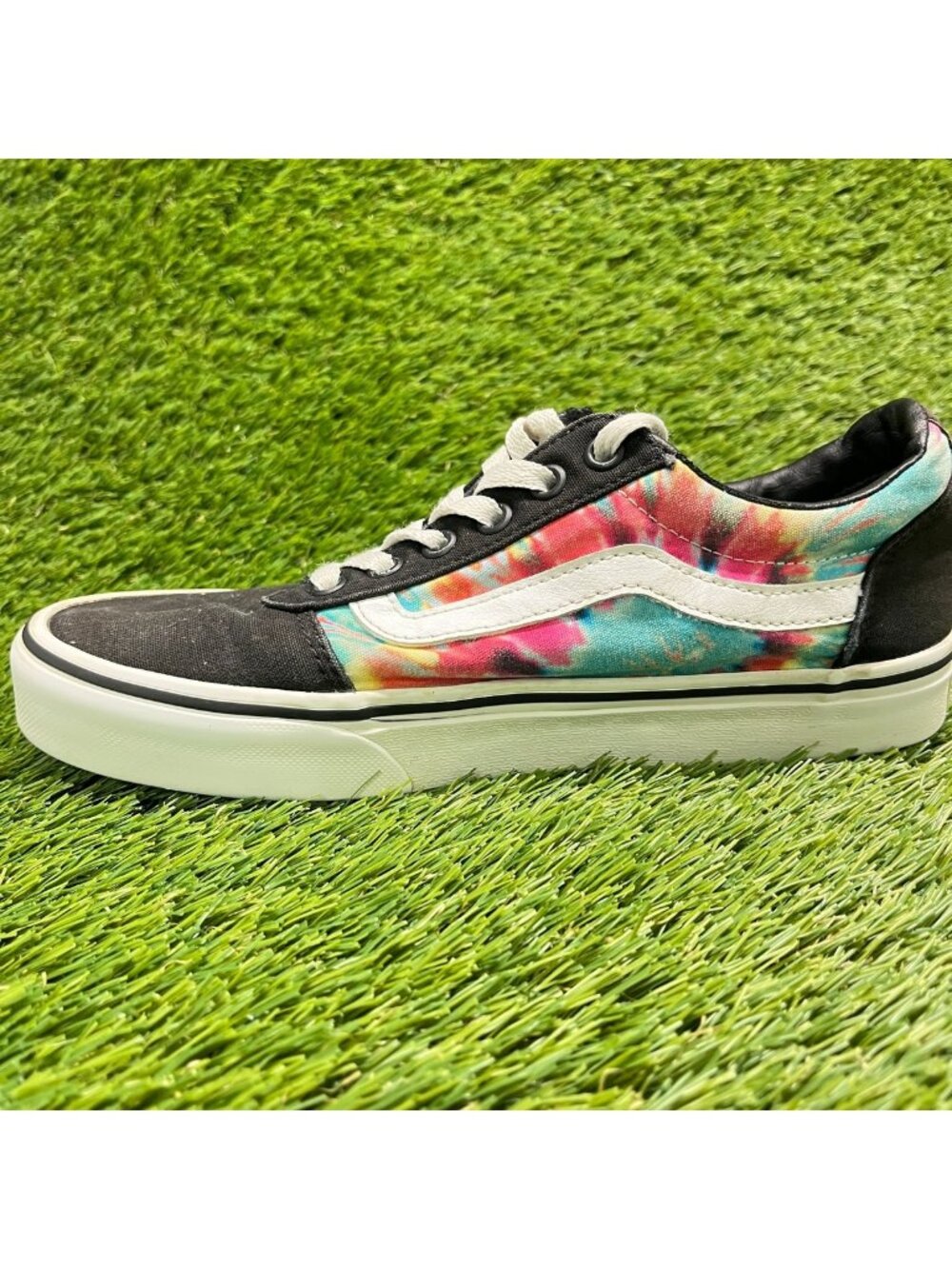 Vans Old Skool Womens Size 7.5 Black Pink Blue‎ Athletic Skate Shoes Sneakers